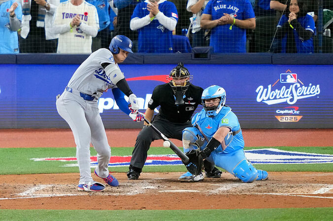 【写真・画像】球場騒然！ 大谷翔平が「エグすぎる」衝撃の一球→バットにかすらせず“マン振り三振”「曲がりすぎ」「大谷さん超人かよ」　1枚目