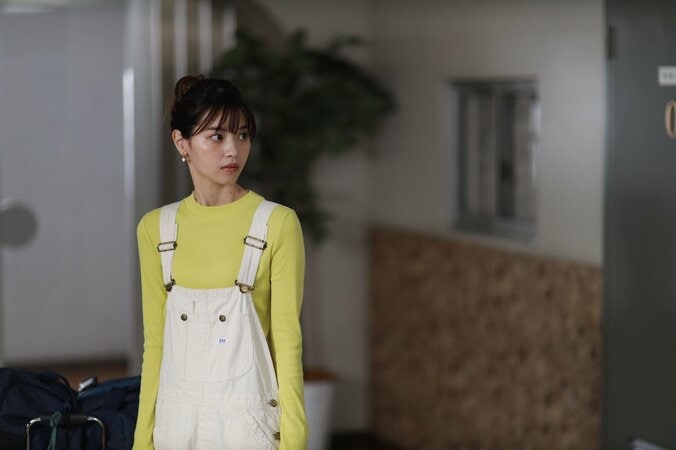 美女ホラー『言霊荘』が初回から攻める！三吉彩花が耳なし芳一状態に！？ 2枚目