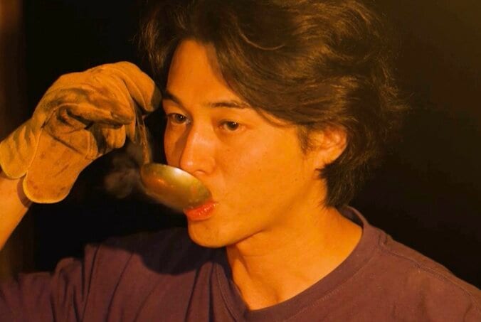 【写真・画像】東出昌大「勝ち確」手作りの鹿カレーに渡部陽一が感動地震「極上です！」「美味しすぎます」　1枚目