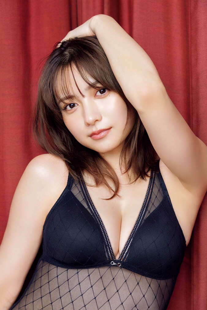 桃月なしこ、“凛”としたグラビアで魅せる存在感 ヤングアニマルWeb登場 1枚目