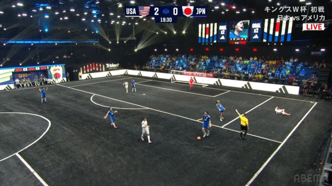 「こけたもん勝ち」日本vsアメリカ戦で“微妙なファウル判定”「シミュレーションすぎる」「笛が軽い」解説・ファンが不満【キングスW杯】 5枚目