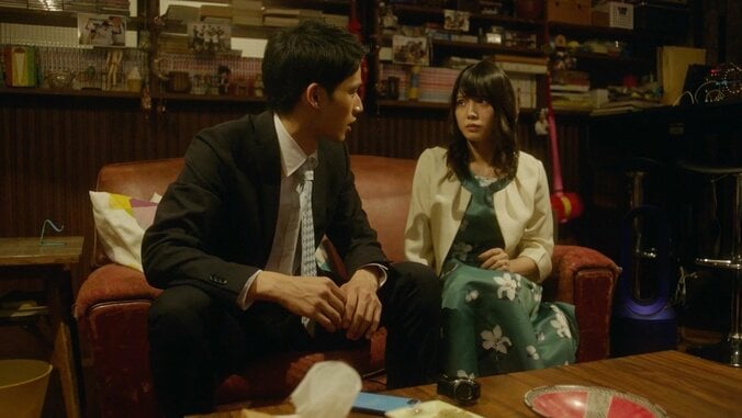 結婚式でリベンジポルノが流され、花嫁は飛び降り…『フォローされたら終わり』#2衝撃のラストシーンに反響 3枚目