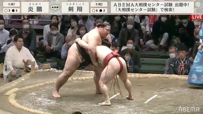 体重差100kgの相手を撃破　炎鵬、技ありの勝利で相撲ファン魅了「お見事！」「小よく大を制す」 1枚目