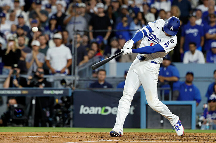 【写真・画像】投手がフラフラ… 大谷翔平、逆方向豪快弾で“異変”「ダメージでかい」相手投手の被弾リアクションが話題に「さすがにな…」「可哀想だな」　1枚目