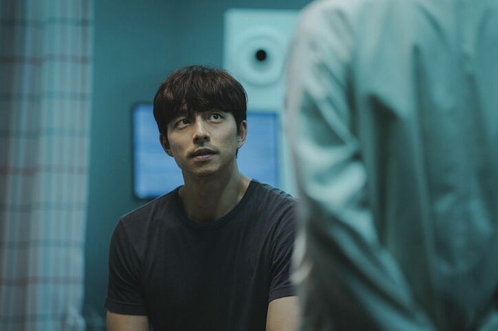 コン・ユ&パク・ボゴム出演、永遠の命を巡る壮絶な戦いを描く『SEOBOK/ソボク』場面写真一挙解禁