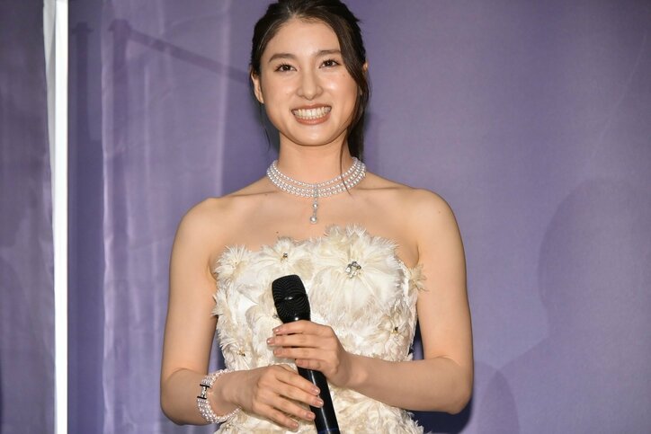 田中圭、土屋太鳳の肩を揉みびっくり「マジでガッチガチ」