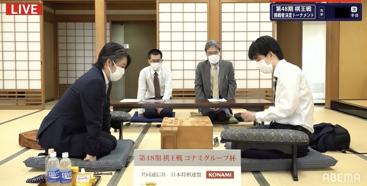 藤井聡太竜王VS久保利明九段 戦型は「四間飛車」に／将棋・棋王戦本戦T | ニュース | ABEMA TIMES