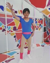 千鳥・ノブの井森美幸をオマージュしたレオタード姿が話題 「見た瞬間吹き出した」「髪型絶妙」の声