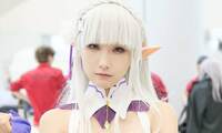 「父が好きな作品」だった『リゼロ』に触れて…エミリアのコスプレが放つ白い透明感