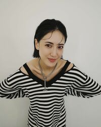 「鎖骨に住みたい」「綺麗すぎ」藤井夏恋の美デコルテあらわなワンピ姿に絶賛の声