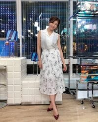 美人気象予報士・穂川果音、爽やかな“ホワイトコーデ”で暑さ対策