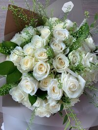 小林麻耶『白と赤』