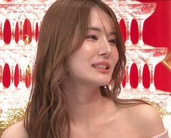 スタイル抜群！日本2位の記録を持つ元チアダンサーのキャバ嬢、輝かしい経歴明かす