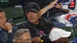 カブス戦を“大物OB”が現地観戦！「福留がいる」「観に来てたんか！」現地中継に鈴木誠也を撮影する姿が捉えられる