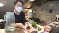 狭小店舗が人気　地価高騰と人手不足の時代に合致　賃料抑え1人で切り盛り