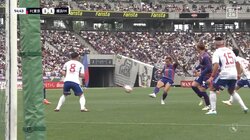 「常に吠えている」37歳・長友佑都、ホーム味スタで5118日ぶりのゴラッソ！松木玖生の落としに走りこんで右足一閃、豪快ミドルで同点弾を決めた瞬間