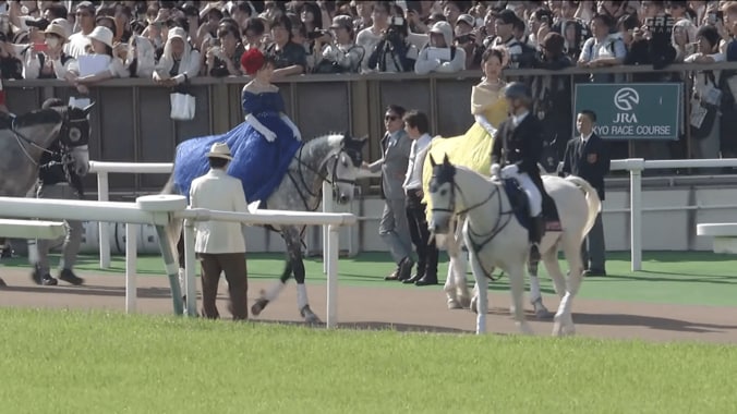 【ヴィクトリアマイル】1番人気エンブロイダリーが完勝！ 圧倒的1番人気に応える…ルメール騎手はJRAのG1レース通算60勝目 3枚目
