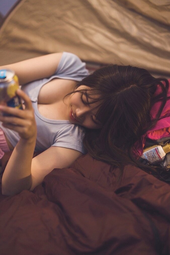 低身長キャラインフルエンサー・たにりか、“恋人との週末キャンプ”で開放感 1stデジタル写真集が5月31日リリース 2枚目