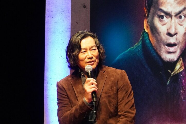 ドラマ『逃亡者』豊川悦司、渡辺謙との共演で受けた刺激「一挙手一投足をどうしても見てしまう“生きた教科書”」