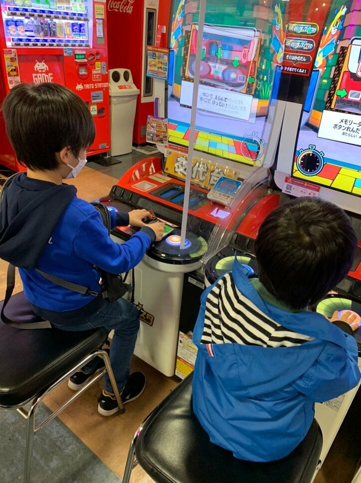 小倉優子 ゲームセンターで次男が大号泣するハプニング Ufoキャッチャーをやったら 話題 Abema Times