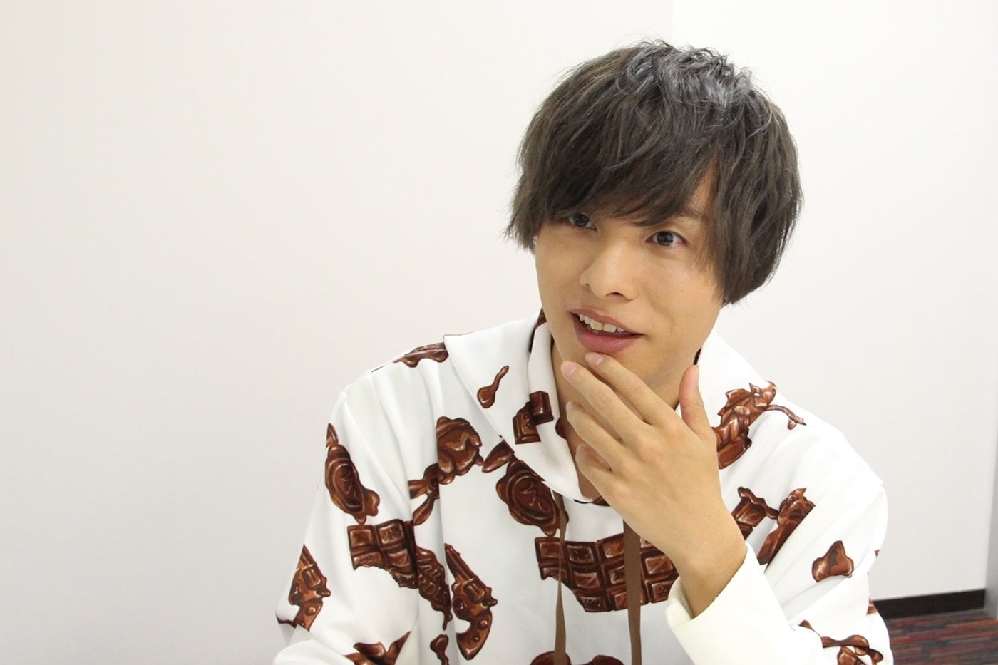 ヒロアカ 爆豪役の声優 岡本信彦 プライベートでも親しい小野友樹は 変な人 笑 ニュース Abema Times