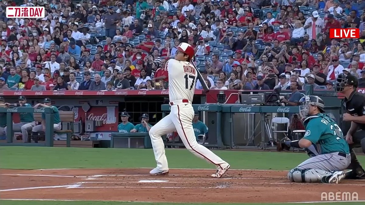 大谷翔平 35号まであと数センチの ほとんどホームラン フェン直二塁打にファン大興奮 音ヤバい スターすぎる Abema Times Mlb エンゼルス マリナーズ 9月17日 日 ｄメニューニュース Nttドコモ