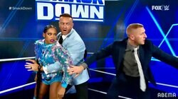 “悪の女子王者”イヨ・スカイ、防衛に“暗雲” 挑戦者が前哨戦で盟友をテーブル葬！ プロボクサーYouTuberと殿堂入りレスラーが前日計量で大乱闘