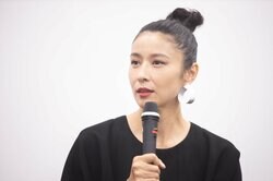 多種多様なキスシーン満載の『奪い愛、夏』　水野美紀「田中みな実さんは全部やったことがあると言っていました（笑）」
