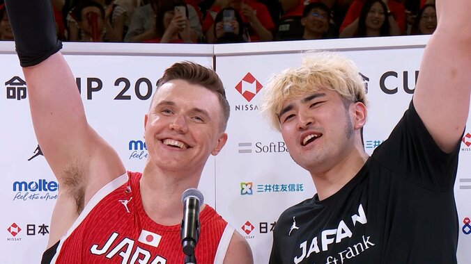 「可愛すぎるだろ（笑）」ホーキンソン＆川真田紘也の“熱唱”にファン爆笑！「今日イチの笑いありがとう」「上手な日本語でダジャレを２つもw」 2枚目