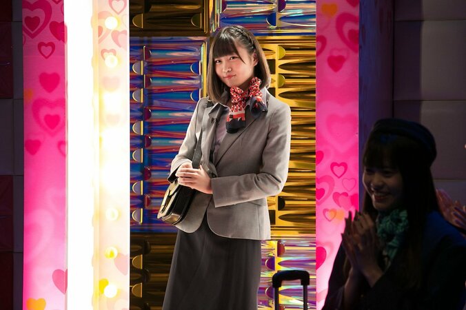 「控えめに言って神回」ラストアイドル、CA風衣装でコスプレバトル！　“珍英語”の嵐で視聴者爆笑 3枚目