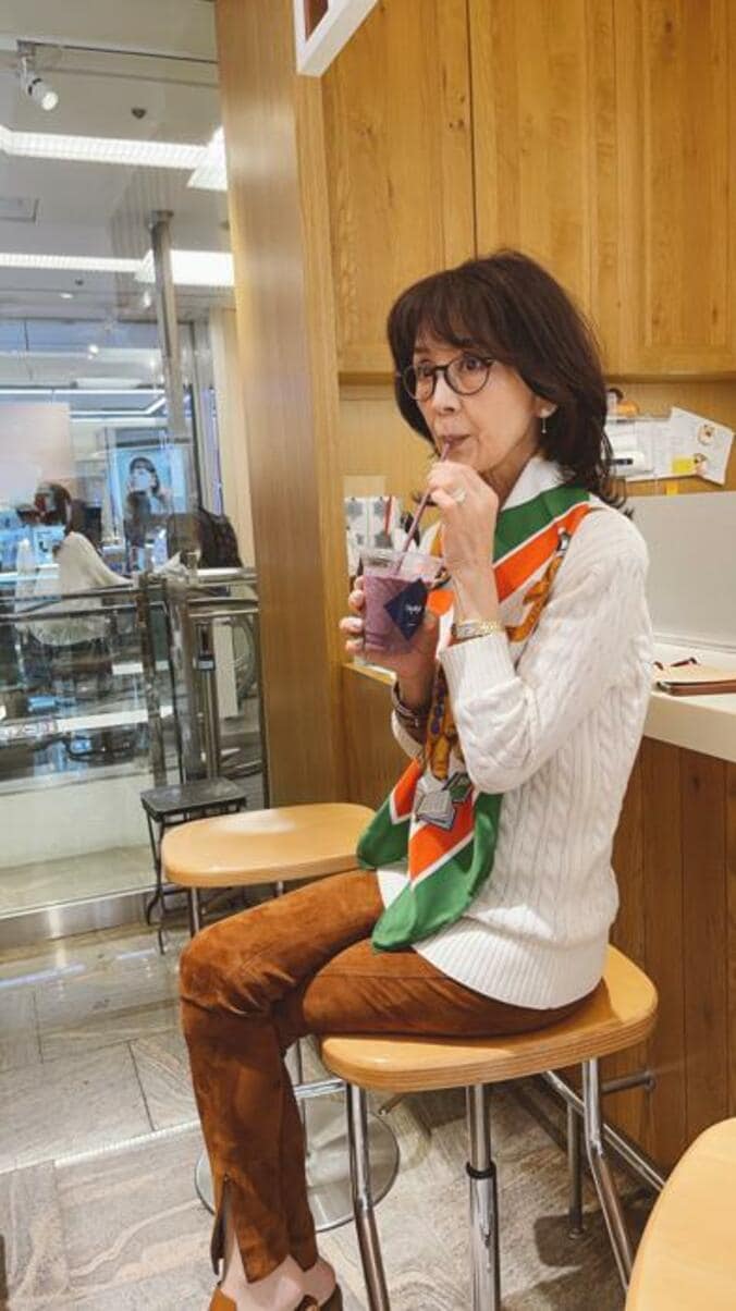  柏木由紀子、約20年前にプレゼントされた『HERMES』の品「クリスマス限定として」  1枚目