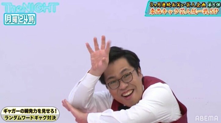 即興ギャグを次々と生み出す芸人たちの対決をスピワ小沢が絶賛「素晴らしい！」