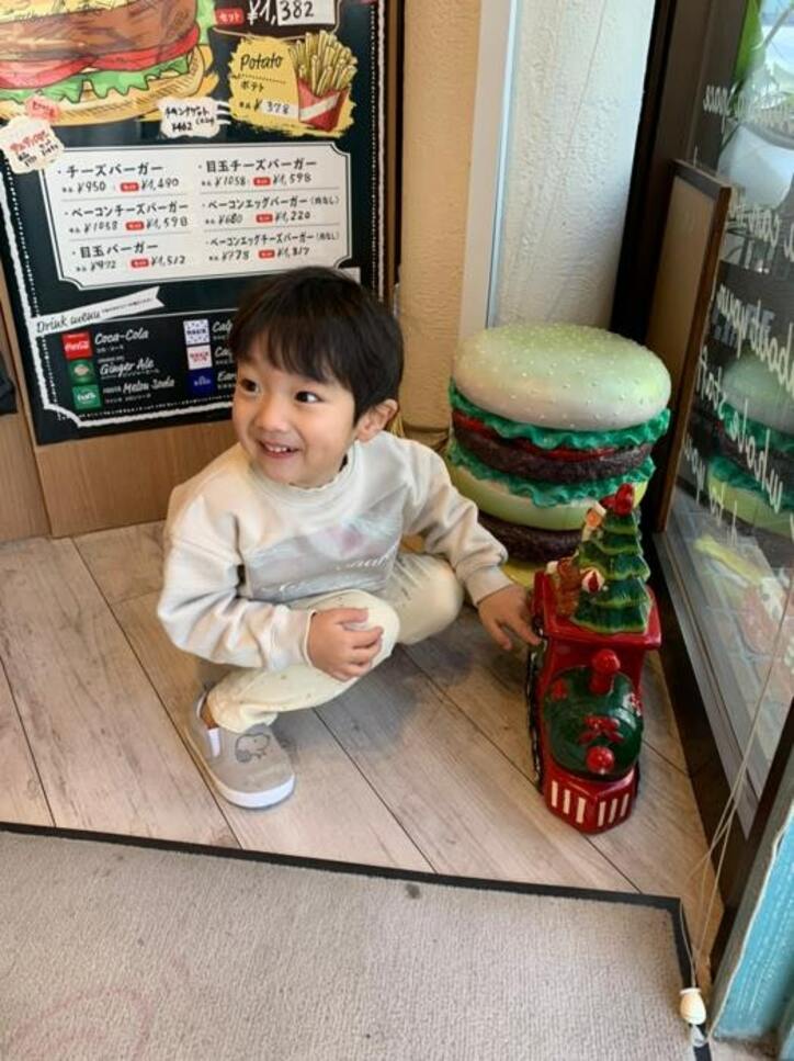  杉浦太陽、義母の店で家族分のハンバーガーをテイクアウト「みんな大満足」 