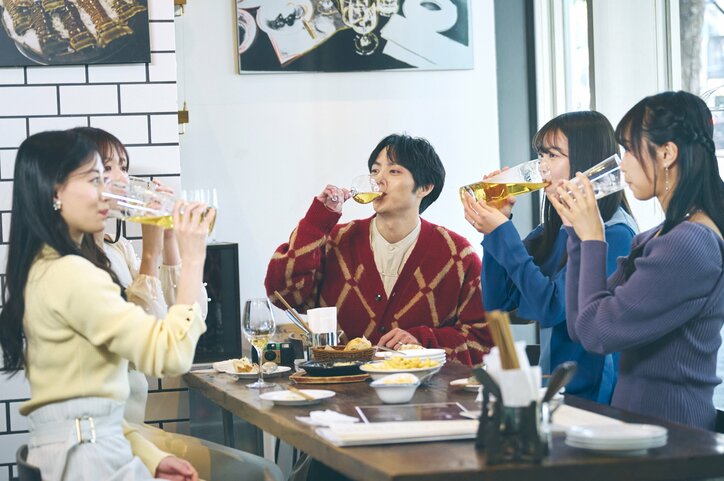 【写真・画像】年下夫にお姫様抱っこで連行され…堀未央奈が初めて甘える姿にスタジオ悶絶!「しつこい男は嫌だ」デートで恋愛観の本音ポロリ『私たち結婚しました 5』 2枚目