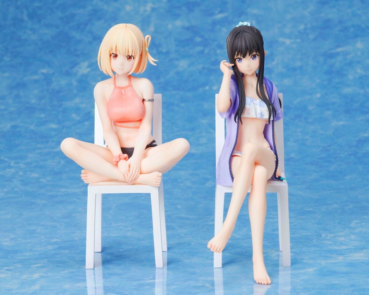 アニメ『リコリス・リコイル』水着姿の錦木千束&井ノ上たきなの