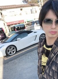 アレク、新居の駐車場はガラス張り　愛車のランボルギーニも「毎日見れる」