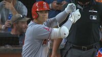 【動画】天を仰ぐ大谷翔平