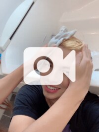 アレクサンダー『人生初のブリーチだよ‼️』