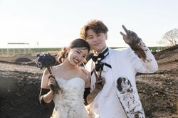 過酷な婚前合宿サバイバル番組『ウェディングウォーズ』熾烈なバトルに挑む参加カップル8組に、一問一答インタビュー！最年少 なおき&りあらカップル編