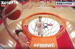 なんだこれは… バスケ日本代表・馬場雄大、スティールから高速ドリブル→“豪快ワンハンドダンク”炸裂！ 相手を置き去りにする“圧倒的スピード”