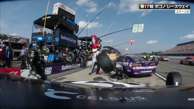 トヨタvsトヨタの“超高速バトル”、時速310キロで猛追する瞬間「燃料もつのか」ファン騒然 3枚目