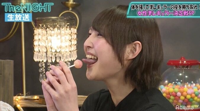 グラドル・小柳歩、イジリー岡田も認めた“高速ベロ”披露 5枚目
