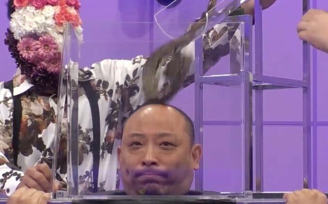 【写真・画像】お見送り芸人しんいち、小豆で生き埋めになり悶絶「なにも聞こえへん！耳にも鼻にも入ってる！」　1枚目