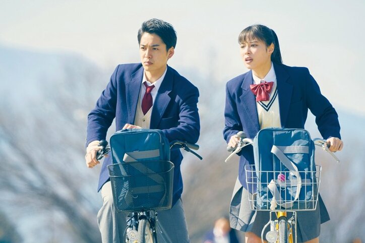福士蒼汰・広瀬アリス・大野拓朗が同級生に！ 『旅猫リポート』制服姿が眩しい新場面写真解禁