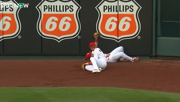 「大丈夫？」ヌートバー、仲間と激しく交錯も直後の振る舞いで“にじみ出た”人柄 「二人とも全力プレー」「声掛けは難しい」の声