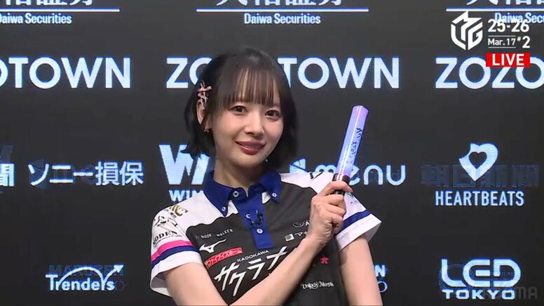 岡田紗佳、突然のワンマンショー！親番、怒涛の連荘で76分「私は短く感じました」とニッコリ 約10万点の特大トップ／麻雀・Mリーグ