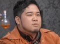 新宿2丁目で大人気のケムリ、モテすぎて“偽物”が発生する事態に「同じヒゲを生やして松井ケムリと名乗る人物…」