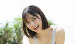 “ミスマガジン2025 週刊少年マガジン”江下晏梨、8等身スタイル＆美脚を披露 ヤンマガWeb「ミスマガのアソビバ！」