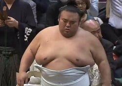 「現役時代との差よw」“激痩せ”元大関・貴景勝の現在の姿に反響「愛らしい」「ちっちゃ可愛くなったw」「肌つるんってしてる」