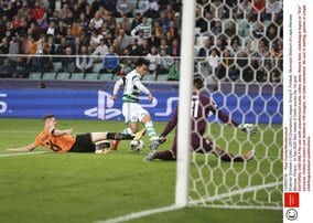 「古橋 優しい」が検索ワードに！ 旗手怜央の“ゴール未遂”で見せた古橋亨梧「直前スルー」に、ファンからの賞賛相次ぐ